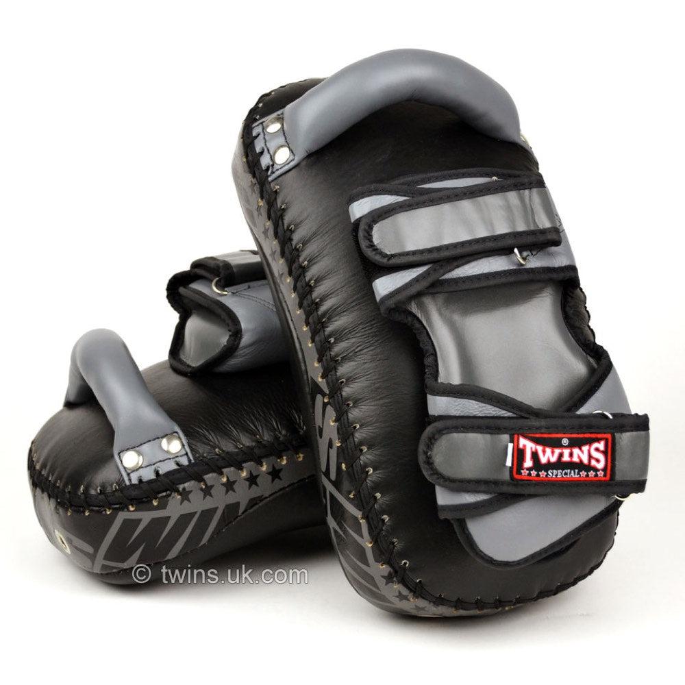 Twins Large Deluxe Curved Kick Pads - Black/Grey-TKP8-FEUK